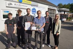 Das Team von Auto Estermann mit Damon Sumpf, Lunas Holldorf, Torben Balzereit, Stefan Balzereit, Eduard Jozsa und Rebacca Rahlf (v. lks.).