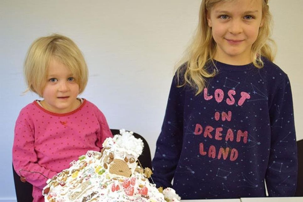 Tila (li.) und Juna erreichten mit leichter Hilfestellung ihrer großen Schwester Kaja einen tollen dritten Platz.