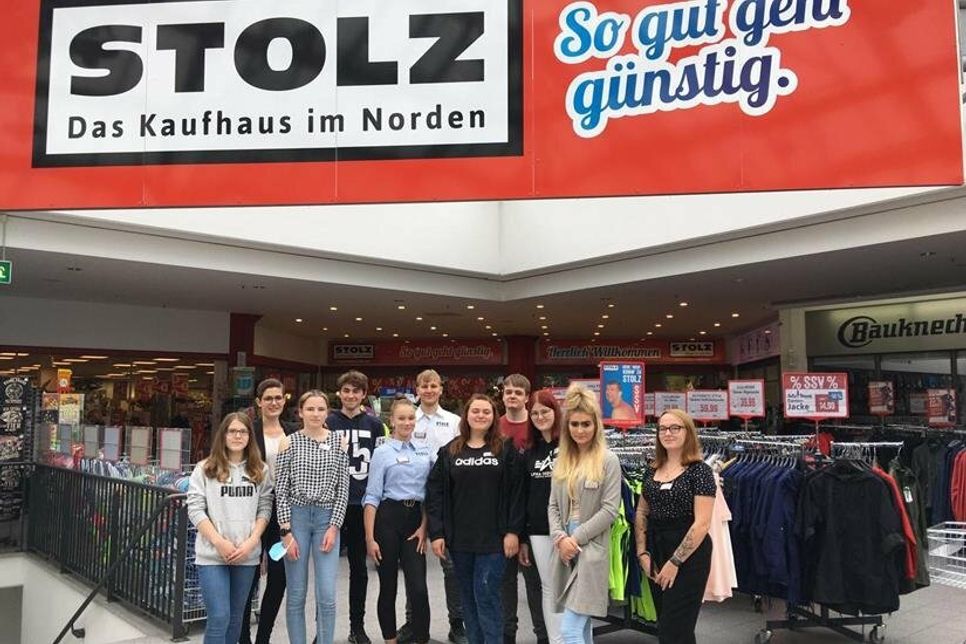 Den Auszubildenden bei der Kaufhaus Martin Stolz GmbH wurde ein erster Einblick in das Unternehmen gezeigt.