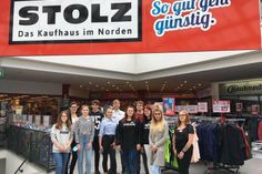 Den Auszubildenden bei der Kaufhaus Martin Stolz GmbH wurde ein erster Einblick in das Unternehmen gezeigt.