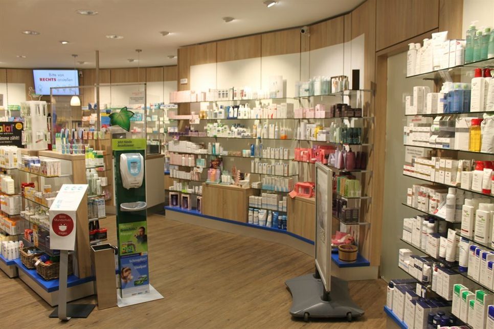 Hell und modern erstrahlt die Apotheke seit dem Umbau im Jahr 2016.