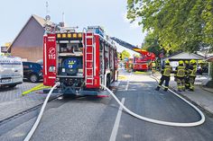 Die Niendorfer Feuerwehr hatte es zum Einsatzort nicht weit: Es brannte in einem Nachbarhaus.
