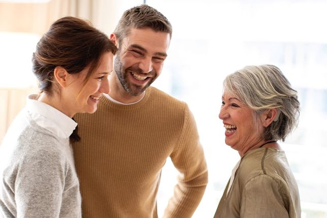 Gut hören zu können schafft eine wichtige Grundlage, um aktiv, eingebunden und selbstbestimmt, aber auch erholt zu bleiben und das Leben mit allen Sinnen genießen zu können – heute und in Zukunft. (Foto: BVHI)