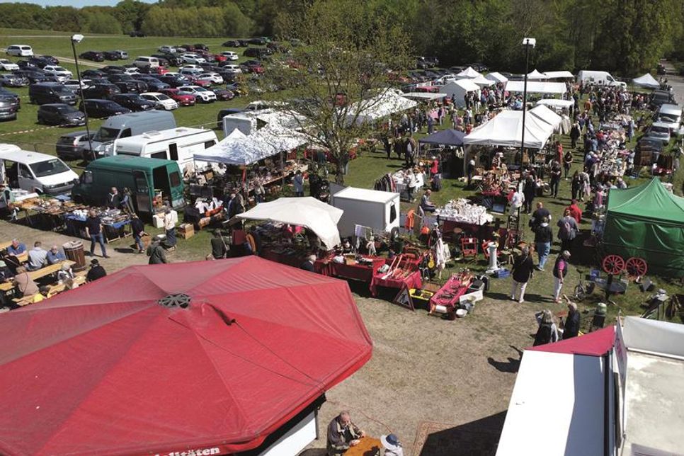 Über 150 Aussteller aus ganz Deutschland präsentieren ihre besonderen Fundstücke.