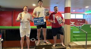 Aktueller Rekordhalter ist Cedric Köhnke (Mi.) mit einer beeindruckenden Zeit von 17,174 Sekunden.