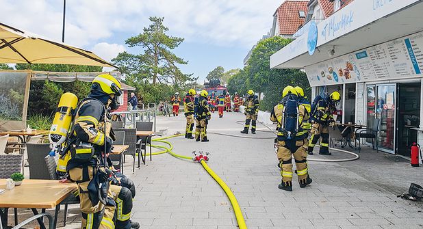 Fritteuse brennt: Feuerwehren rücken zu Strandbistro in Niendorf/Ostsee aus