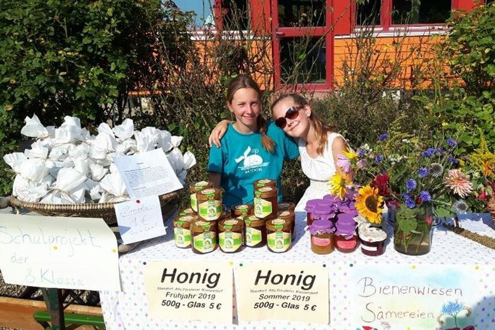 Menschen in Kultur und Natur stehen in vielen praktischen Projekten und Aktionen im Fokus.