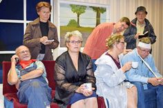Die Zuschauer erwartet eine temporeiche Komödie, mit viel Wortwitz und Spannung bis zum Schluss