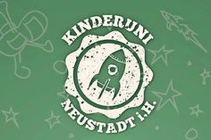 Die Kinder-Uni Neustadt wurde 2006 ins Leben gerufen und bietet allen Kindern im Alter von 8 bis 14 Jahren aus Neustadt und Umgebung die Möglichkeit, im Winterhalbjahr an Vorlesungen kostenlos teilzunehmen. Bis zu 300 kleine Studenten kommen zu den einzelnen Veranstaltungen.