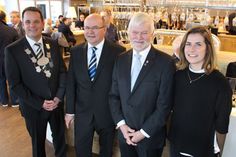Bürgermeister Mark Burmeister, Lars Widder (TSG Verwaltung und Finanzen), Bürgervorsteher Heinz Bäker und Janina Kononov (TSG Marketing) begrüßten am Sonntag zahlreiche Gäste.