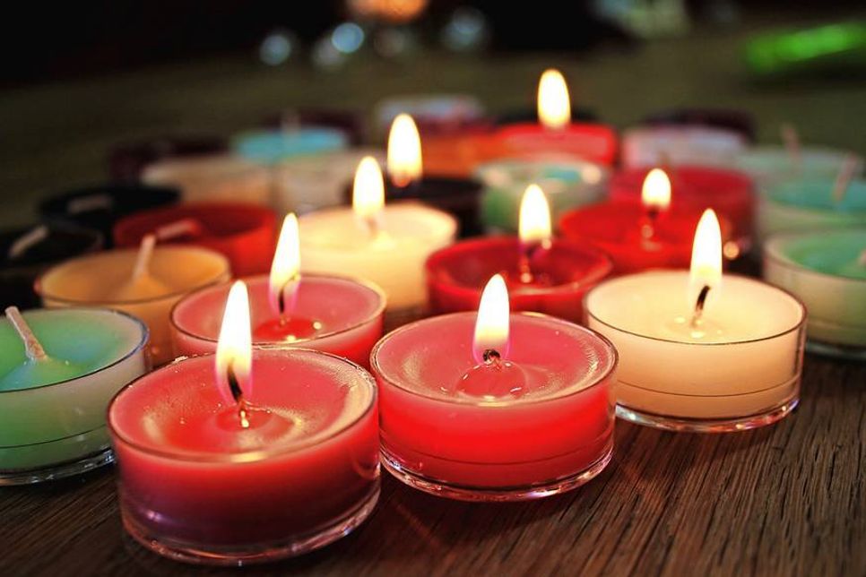 Diesen Text erhielten wir von einer aufmerksamen Leserin und wir nehmen dieses kleine Lob zum Anlass, uns stellvertretend bei unseren fleißigen Fahrern und Verteilern für das abgelaufene Jahr zu bedanken und ein frohes Weihnachtsfest zu wünschen. Sie sind das Bindeglied vieler Menschen, die über den reporter miteinander kommunizieren. 
Vielen Dank, der reporter.