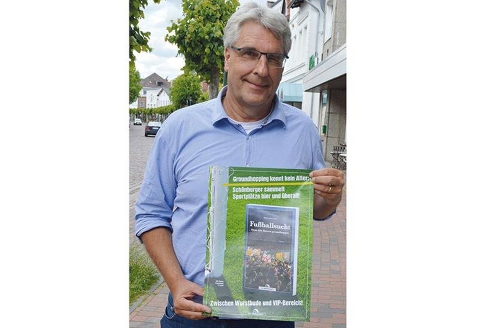 Heiko Lükemann hat unter anderem die „Goldenen Zeiten“ des TSV Pansdorf als Aktiver miterlebt. Jetzt hat er ein äußerst unerhaltsames Buch über diese Zeiten und seine „Fußballsucht“ geschrieben.
