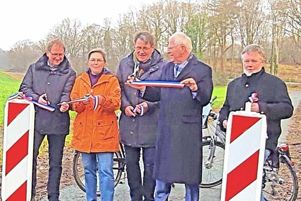 Die offizielle Freigabe des Radweges sorgte für frohe Gesichter.