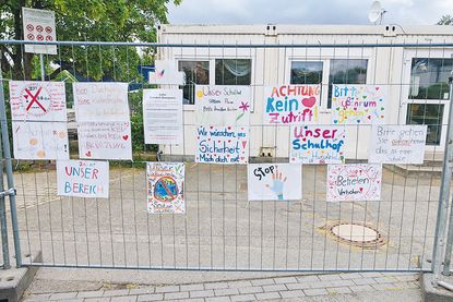 Schulhof der GGS Strand-Europaschule ist ab sofort für den Durchgangsverkehr gesperrt