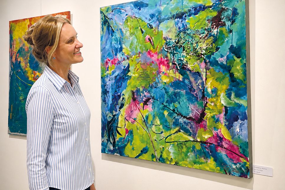 Bewerbungen für 2027 ab sofort möglich: Kunstschaffende für Ausstellungen im Rathaus Bad Schwartau gesucht