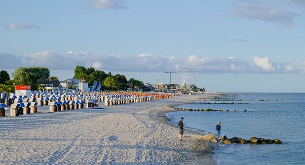 Der Strand von Grömitz begrüßt Jahr für Jahr zahlreiche Gäste.