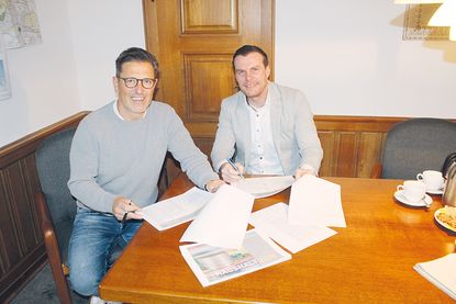 Ratekaus Bürgermeister Thomas Keller (li.) und Kämmerer Dennis Jaacks stellten jetzt den Haushaltsplan 2025 vor.