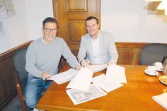 Ratekaus Bürgermeister Thomas Keller (li.) und Kämmerer Dennis Jaacks stellten jetzt den Haushaltsplan 2025 vor.