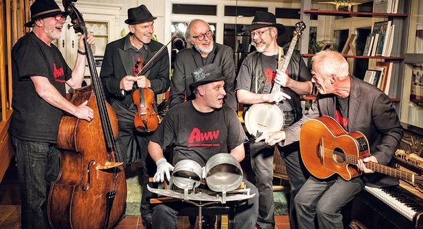 Feldsteinkirche Ratekau:  Jubiläums- und Sommernachtskonzert der „Appeltown Washboard Worms“