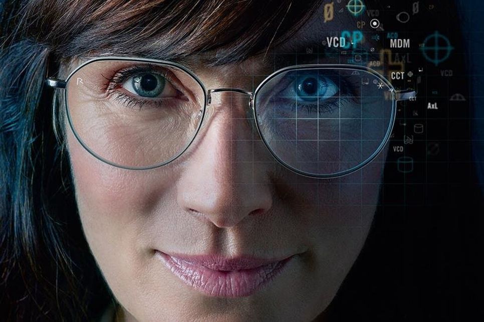 Eingewöhnungszeiten wie früher gibt es bei biometrischen Gleitsichtgläsern nicht mehr. Sie machen es den Brillenträgern einfach. Foto: (djd/Rodenstock)