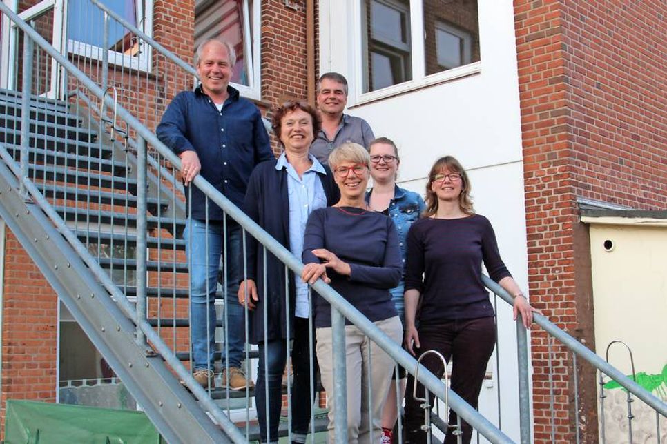 1. Vorsitzender Mano Salokat, 2. Vorsitzende Beatrix Spiegel, 2. Beisitzer Richard Dippel, Schriftführerin Tamara Weegé-Esmann, 1. Beisitzerin Anika Schlünz und Kassenwartin Sabine Stryga (v. lks.).