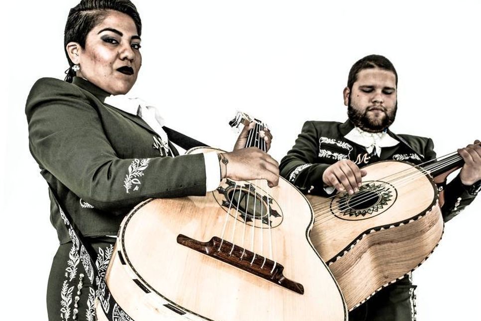 Dienstag: Die Mexikaner beeindrucken mit ihren wunderschönen Instrumenten.