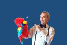 Zauberkünstler Paul Blendo alias Uwe Jakubczyk.