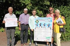 Fritz Schwardt, Fritz Schwoon, Torben Zerbin, Heiko Behrens und Karin Drewes (v. lks.) präsentieren das Programm zum Hubertusausritt.
