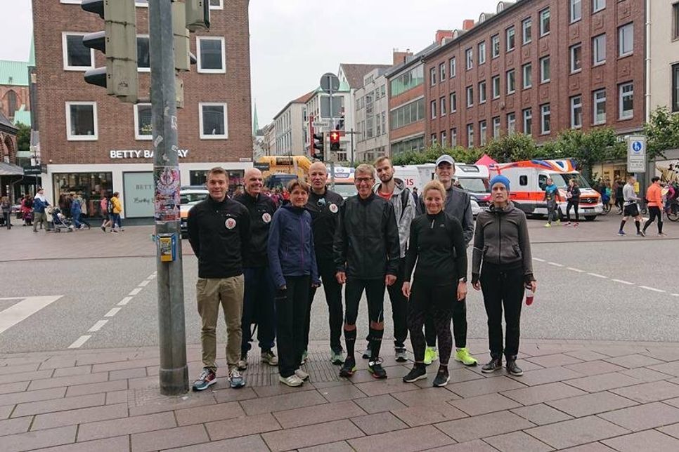 Jens Vahlkamp, Axel Hoepke, Susanne Modlich, Andreas Boller, Peter Massny, Lasse Paulis, Kristin Kelm, Jakob Ostendorf und Lena Geffken (v. lks.).