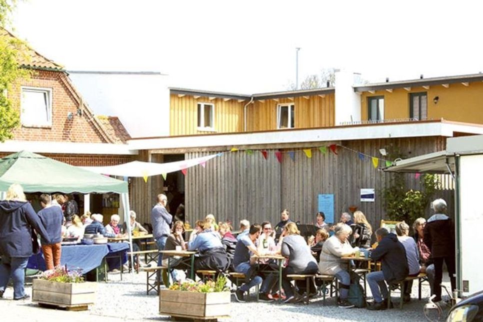 Das Hoffest war gut besucht mit insgesamt über 300 Besuchern!