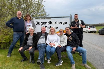 Jens Michaels, Sabine Siems, Helma Gonzales, Matthias Bayer, Ute Höppner, Carolin Etges, Malte Bednatzik und Robert Höppner (v. lks.).