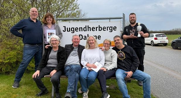 Jens Michaels, Sabine Siems, Helma Gonzales, Matthias Bayer, Ute Höppner, Carolin Etges, Malte Bednatzik und Robert Höppner (v. lks.).