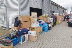 Die Sammelaktion der Gemeinde Scharbeutz, bei der sich zahlreiche Bürger aus der Umgebung beteiligt haben, war ein voller Erfolg. Zur Anlieferung wurde auf dem Bauhof-Gelände eine Einbahnstraße eingerichtet.