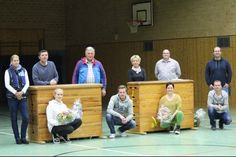 Der neue Vorstand des TSV Schönwalde: 1. Vorsitzende Melanie Lindau, 2. Vorsitzender Markus Lühr, Beisitzer Heyko Steffen, Schriftwartin Petra Appel, Kassenwart Christian Franke, Öffentlichkeitsbeauftragter Sebastian Hassel (hi. v. lks.); Turnwartin Sabrina Hoeft, Fußballobmann Christopher Kordts, Festausschuss Melanie Melzer und Beisitzer Dennis Köster (vo. v. lks.).