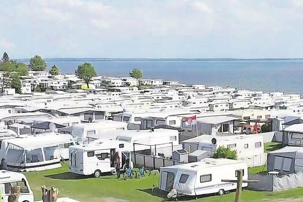 In Neustadt wird ab sofort eine Stellplatzsteuer erhoben. Mithilfe einer Petition soll diese Entscheidung nun rückgängig gemacht werden.
