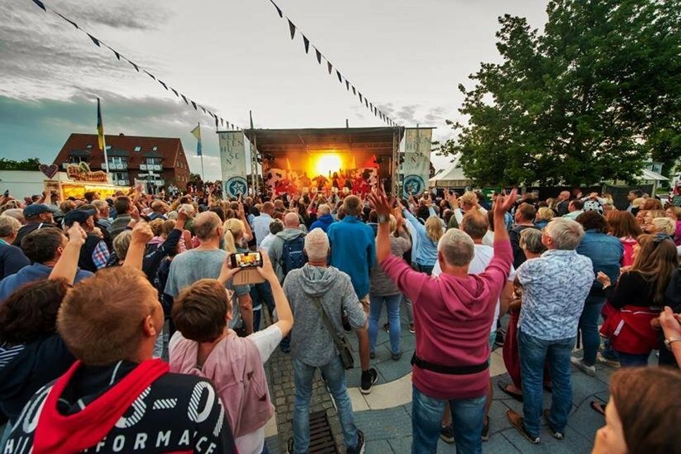 Jede Menge Livekonzerte und Stimmung auf dem Seebrückenplatz.