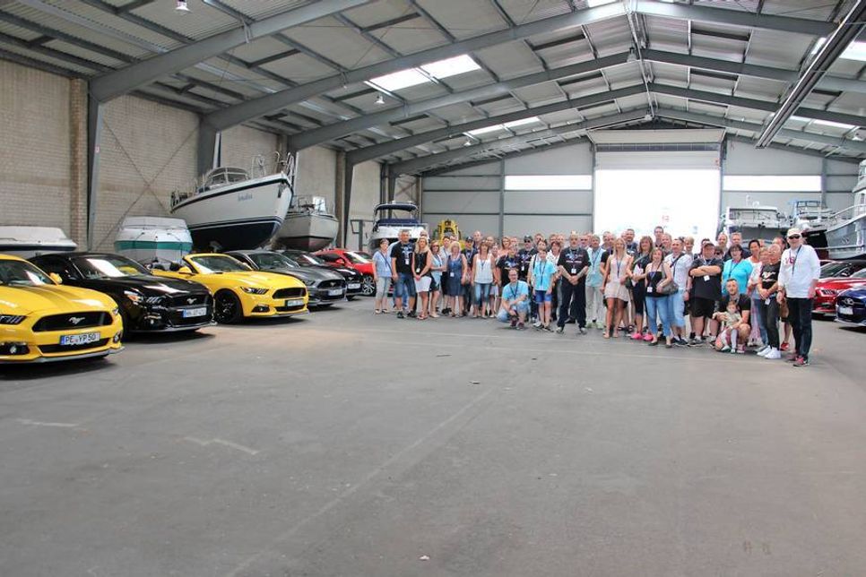 45 Autos und viele Fans trafen sich zum Mustang-Nord-Treffen „Zwischen den Meeren“ in Neustadt.