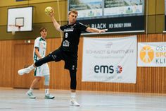 Lucas Harms und die HSG Ostsee können sich nun auf den Abstiegskracher bei den Sportfreunden Söhre vorbereiten.