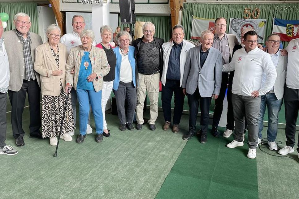 Das sind die Männer und Frauen des aktuellen Vorstand und aus der Gründungszeit des Vereins.