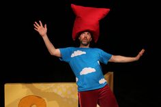 „Mein kleines großes Zimmer“ ist ein Solo-Tanzstück für alle ab zwei Jahre.