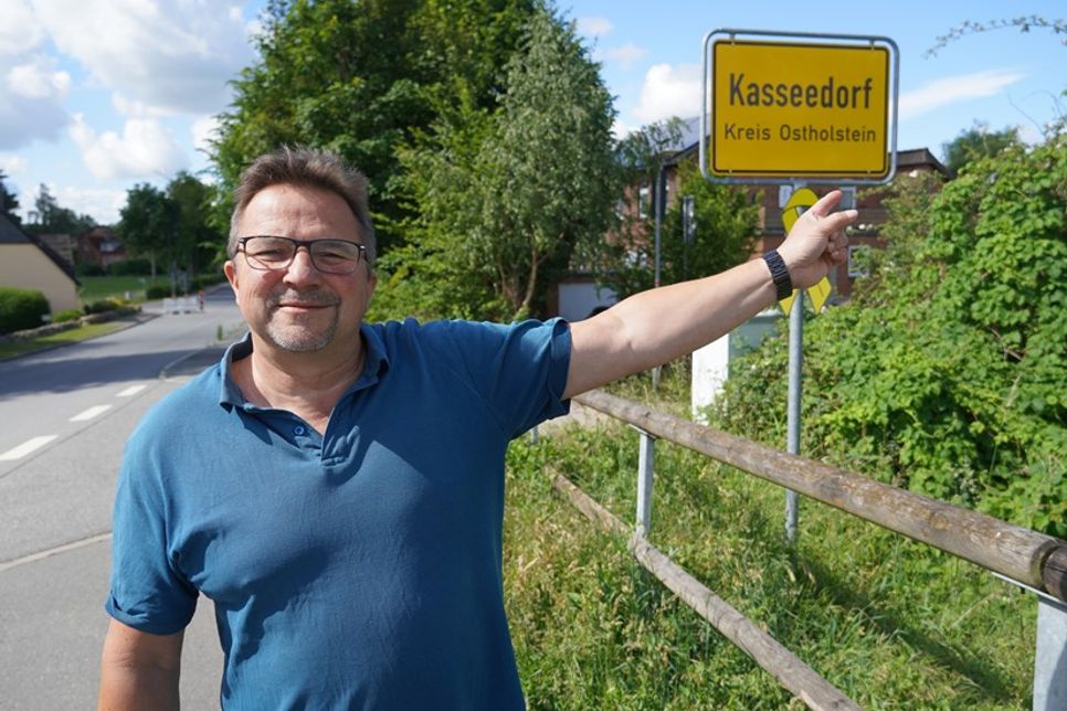 Bürgermeister Mario Bielarz betont: „Unser Jubiläum soll zeigen, wie viel Geschichte in Kasseedorf steckt, vor allem aber, wie stark unsere Gemeinschaft heute ist. Darauf können wir gemeinsam stolz sein.“