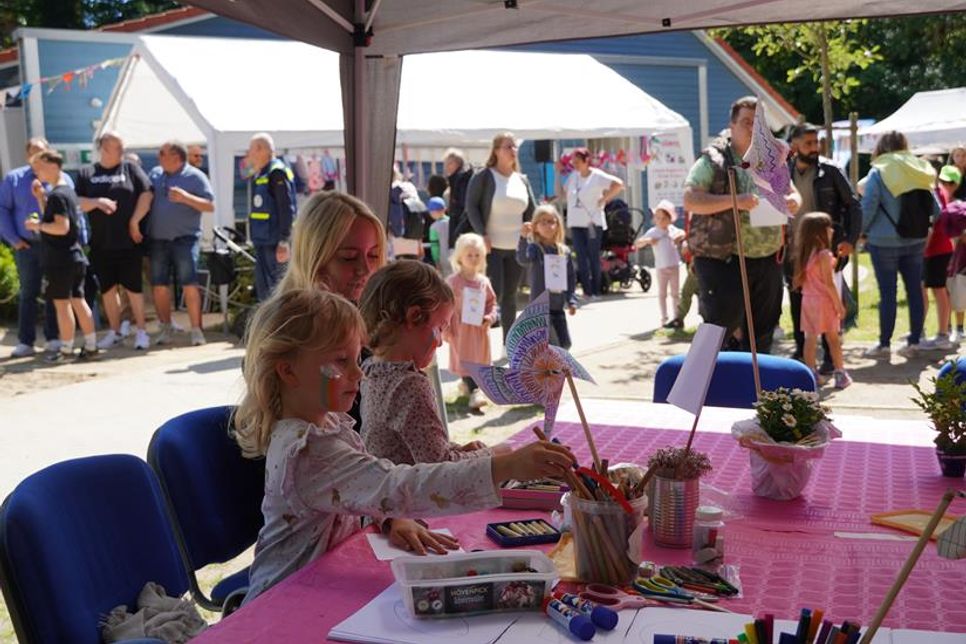 Auch das Kinderschminken stand bei den Kleinen wieder ganz hoch im Kurs.