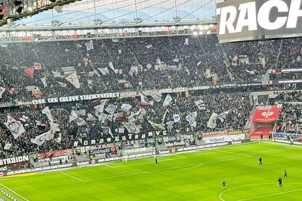 Am Ende jubelten leider nur die Eintracht Anhänger.