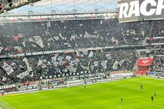 Am Ende jubelten leider nur die Eintracht Anhänger.