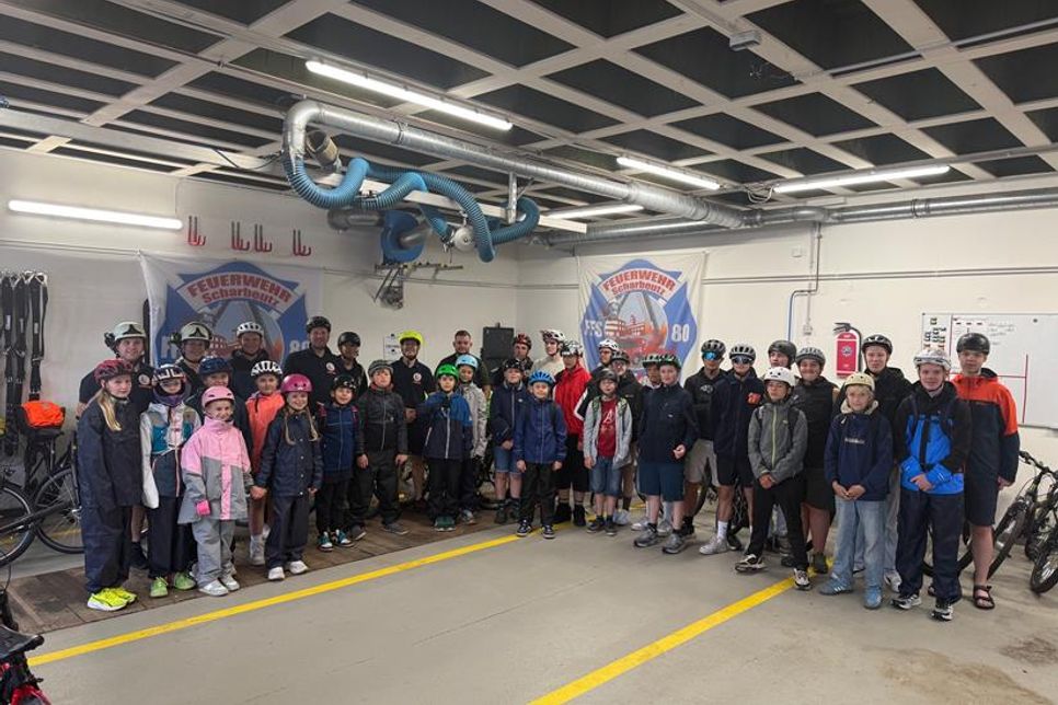 Die Teilnehmenden der Erlebnisfahrradtour.