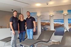 Chris Lewis, Johanna Lewis zum Felde und Tim zum Felde (v. lks.) bedanken sich für die Treue ihrer Mitglieder.