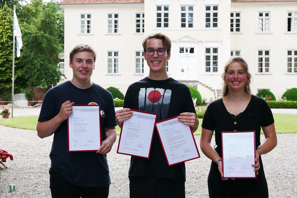 Förderpreis der Sparkassen-Finanzgruppe (v. lks.: Michel Deters, Paul Bommas und Marielena Riek). (Foto: SHMF)