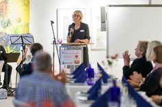 Vorstandsvorsitzende Brigitte Rahlf-Behrmann bei ihrer Festrede.