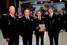 Stellvertretender Kreisjugendfeuerwehrwart Sebastian Papke, Kreisjugendfeuerwehrwart Alexander Wengelewski, Stefan Sohrweide, Ortswehrführer Jacob Revenstorf (v. lks.).