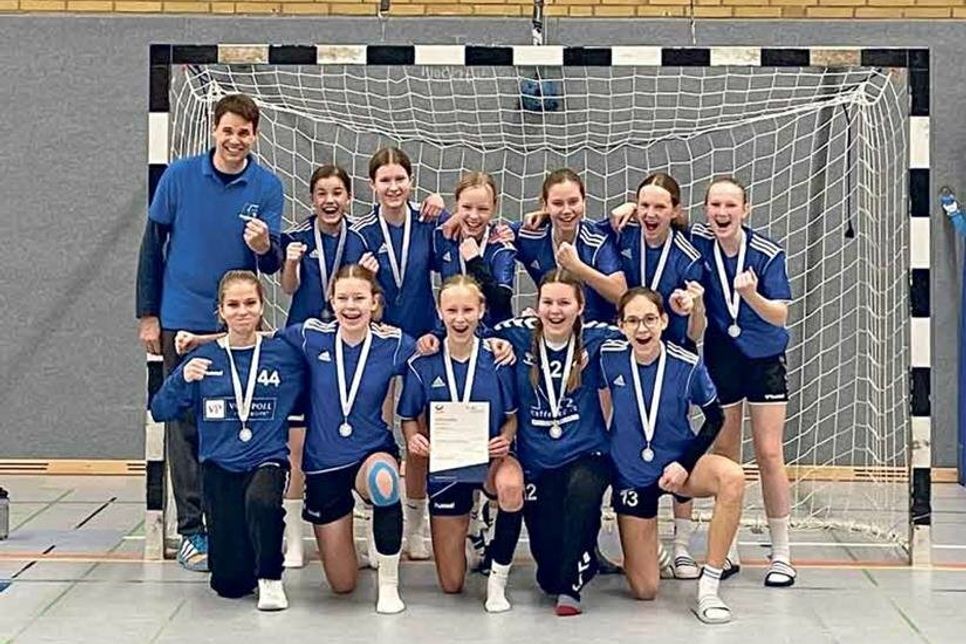 Jugend trainiert für Olympia: Handballturnier am Heine-Gymnasium in Heikendorf.